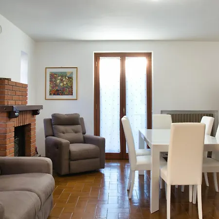 Casa Esino - Fresh Mountain Escape Appartamento *