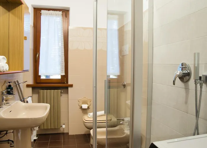 Casa Esino - Fresh Mountain Escape 아파트