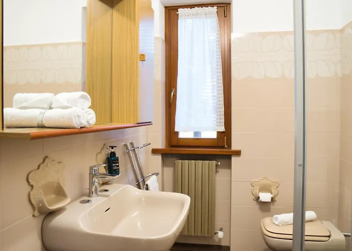 Casa Esino - Fresh Mountain Escape 아파트